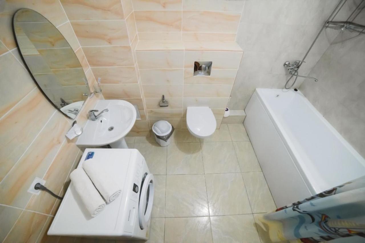Apartamento Manica Mega Towers Almatý Exterior foto